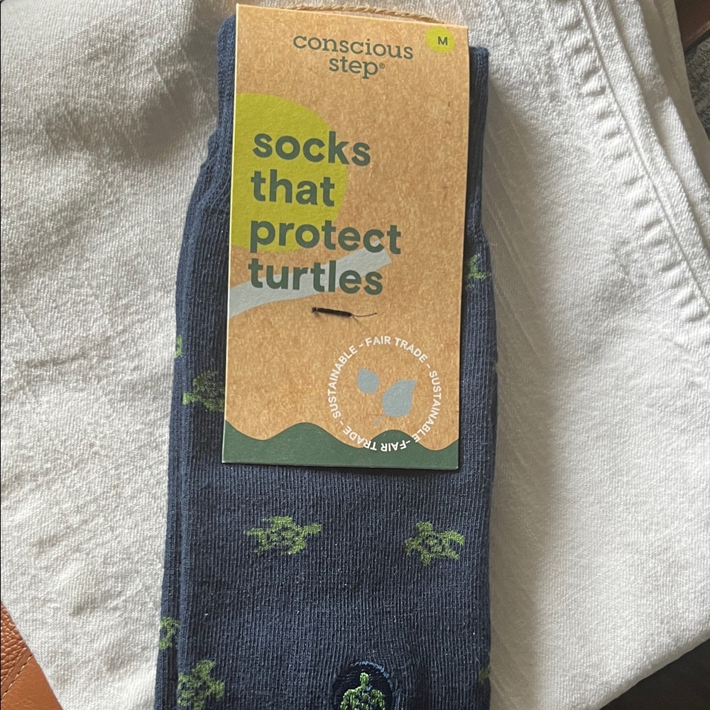 Men’s Navy Turtle Crew Socks - Eco-Friendly Comfort